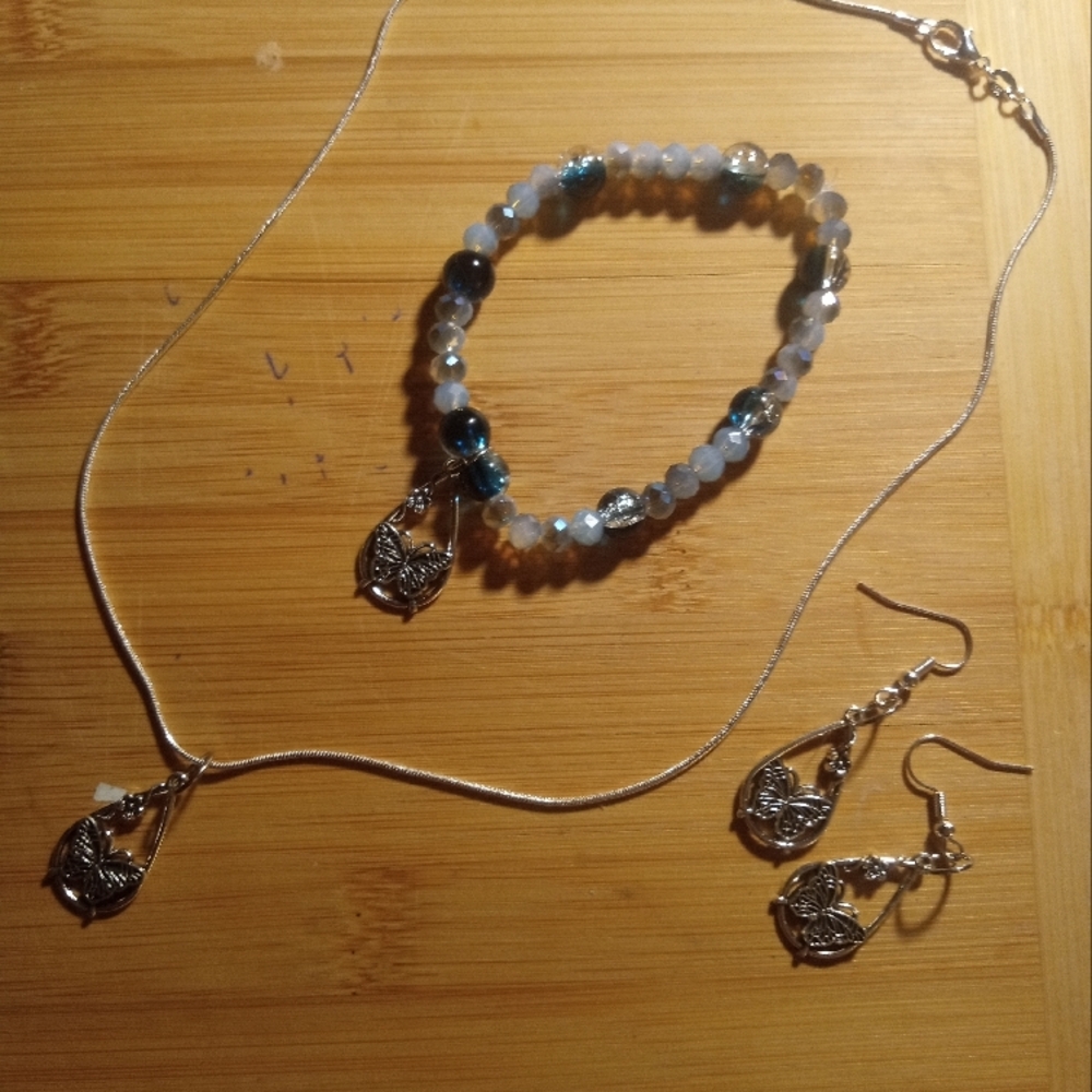 Elegant Silver and Blue Beaded Bracelet Set